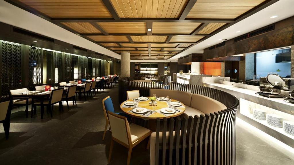 Bumi Segah Hotel Tanjung Redep Экстерьер фото